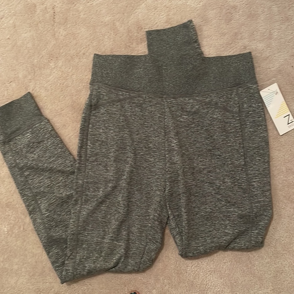 NWT - Z by Zella - Grey Athletic Joggers. Tags on, Perfect condition